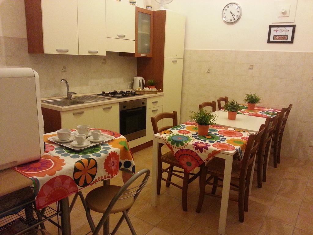 B&B Sunflower Katanya Oda fotoğraf