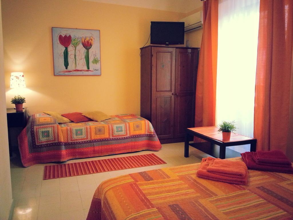B&B Sunflower Katanya Oda fotoğraf