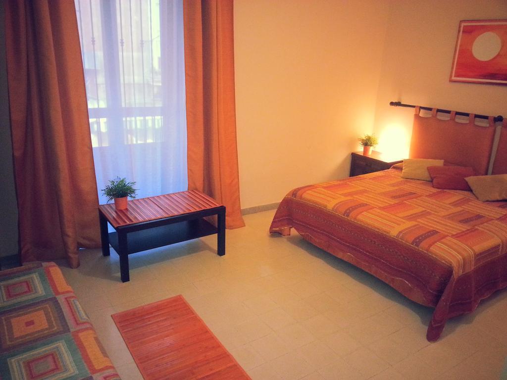 B&B Sunflower Katanya Oda fotoğraf