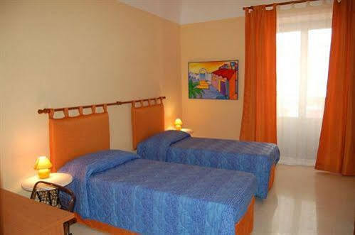 B&B Sunflower Katanya Dış mekan fotoğraf